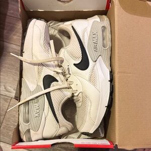 Women’s Nike Air Max Excee
